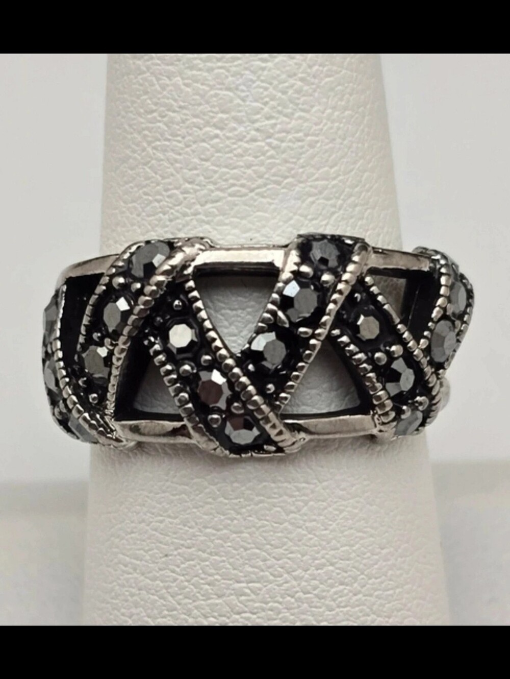 Lia Sophia Black Crystal Lattice Ring. Size 8